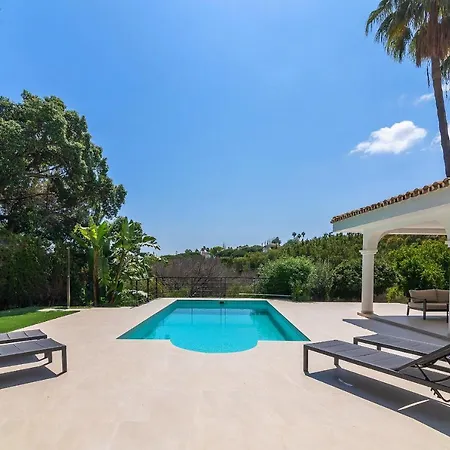 4 Bdrms Charming 3 Palms In Elviria, Sea Views! Villa Marbella