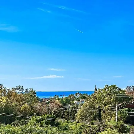 Villa 4 Bdrms Charming 3 Palms In Elviria, Sea Views!