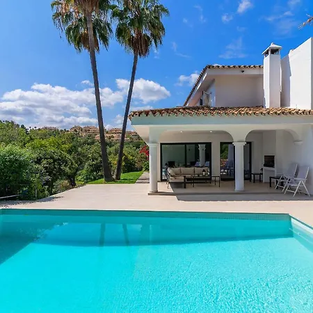 4 Bdrms Charming 3 Palms In Elviria, Sea Views! Villa *